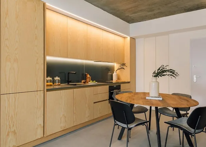 דירה Tavares - 1 Bedroom Balcony In Santo Antonio ליסבון